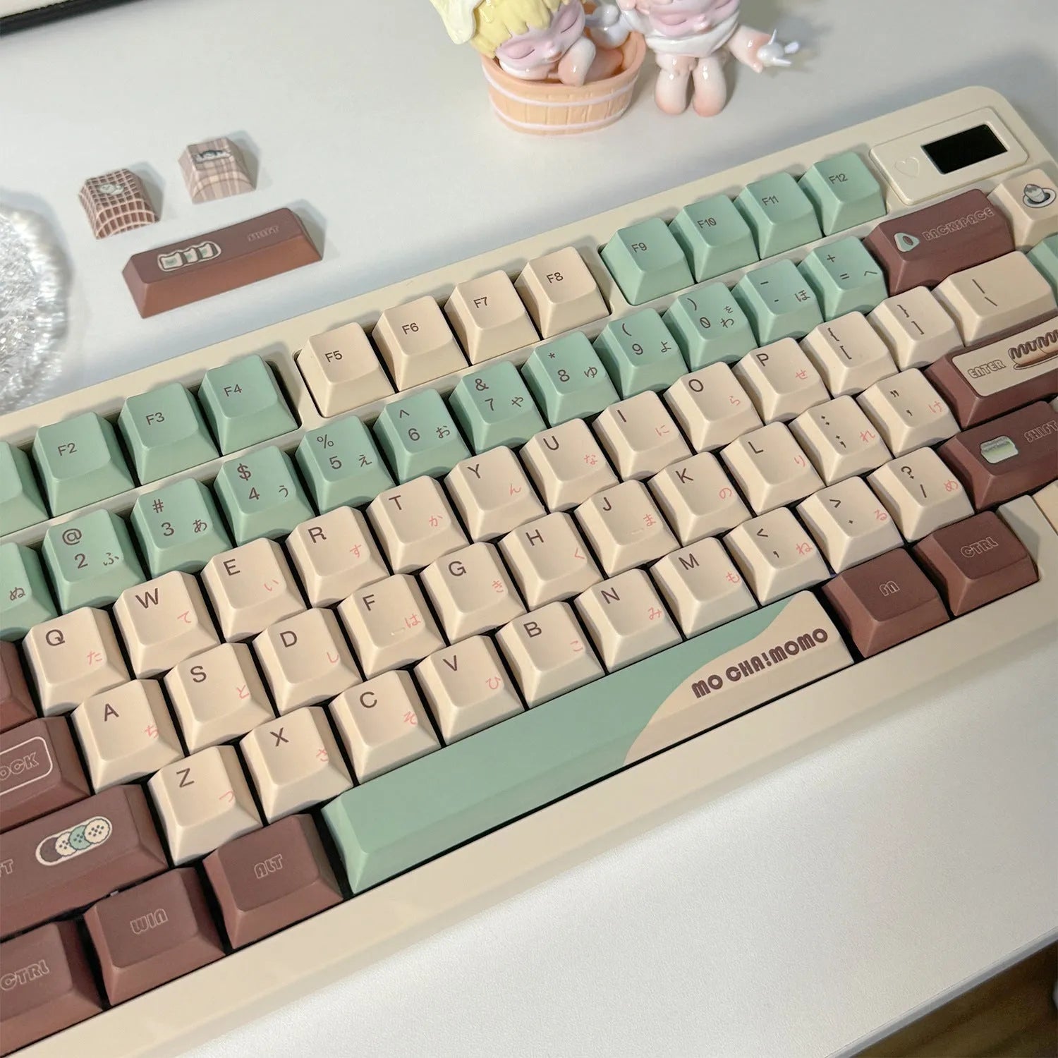 Craft Key CAP Matcha Theme mechanical keyboard keycap set with keycap puller on a white background.