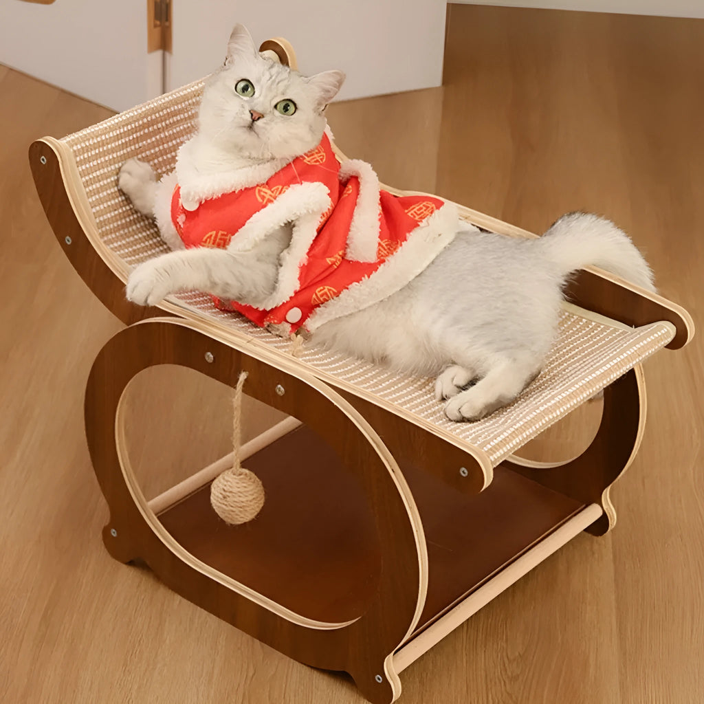 Solid wood cat scratching bed with sisal mat and recliner in wood or walnut colour.