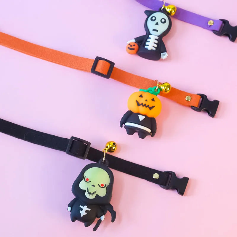 Halloween dog collar with luminous skull pattern, adjustable buckle, and polyester material in size M.