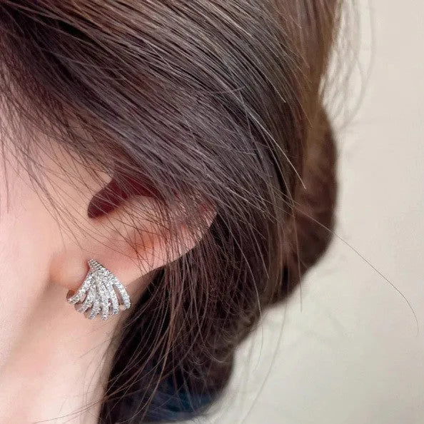 Geometric line design women's earrings with electroplated platinum colour finish