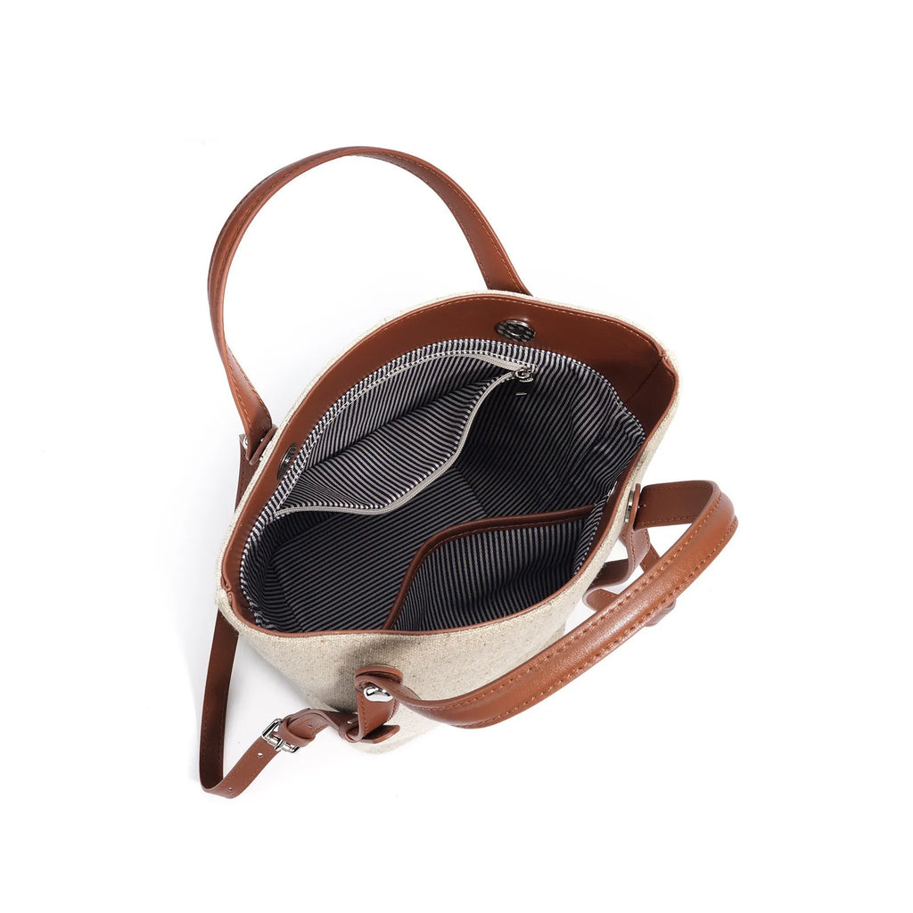 Genuine leather shoulder bag in Linen Black with contrast stitching and open pocket