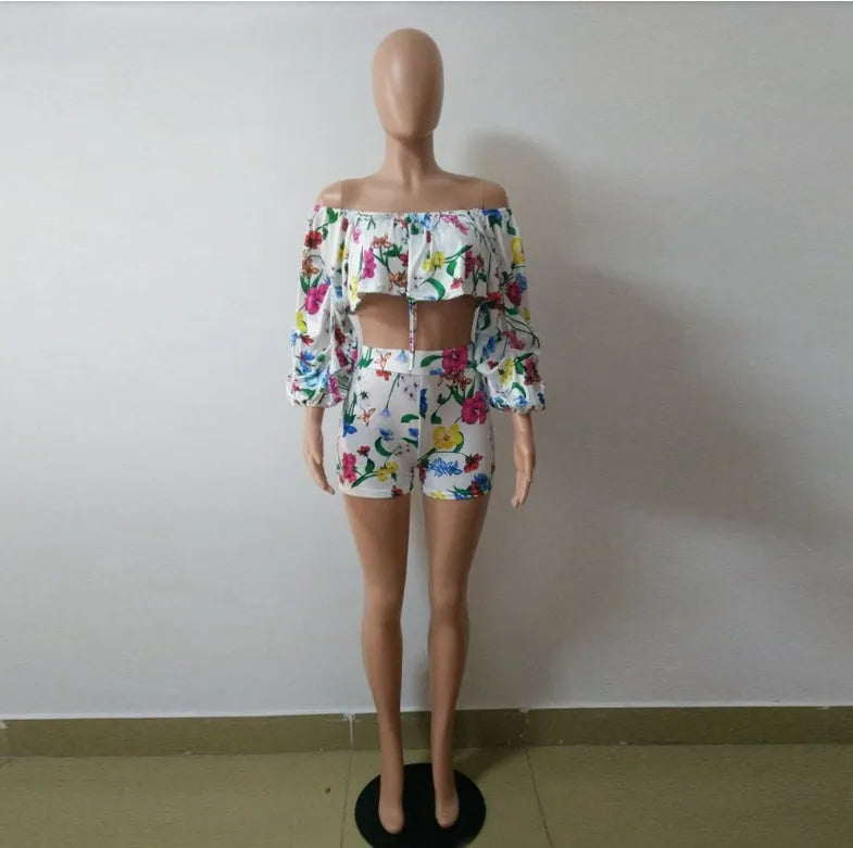 Multicolour digital print two-piece set with pile sleeve top and shorts.