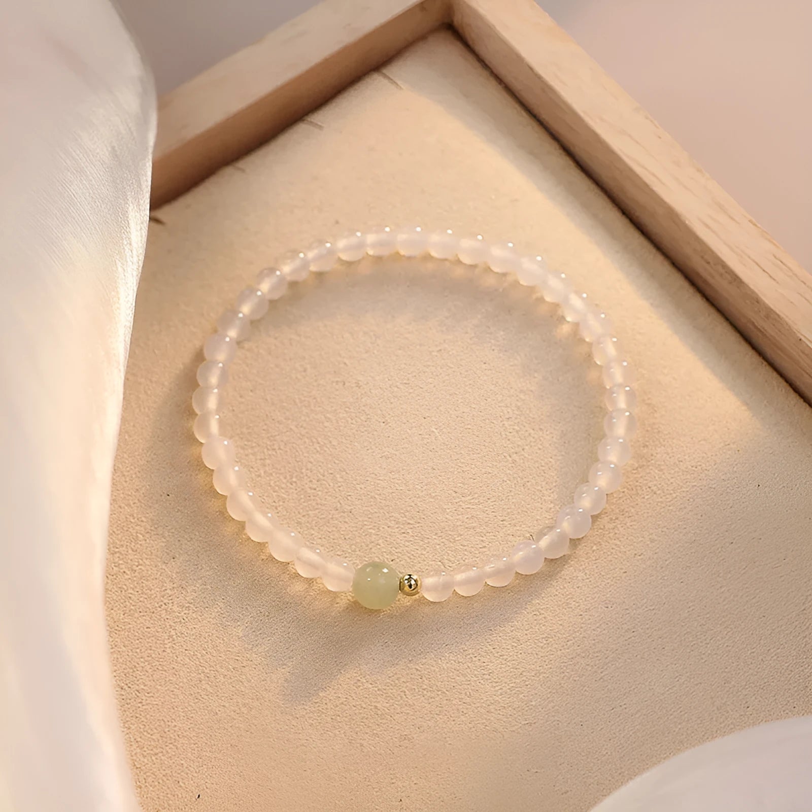 Natural Hetian jade white agate women's bracelet with 15cm circumference and manual craftsmanship