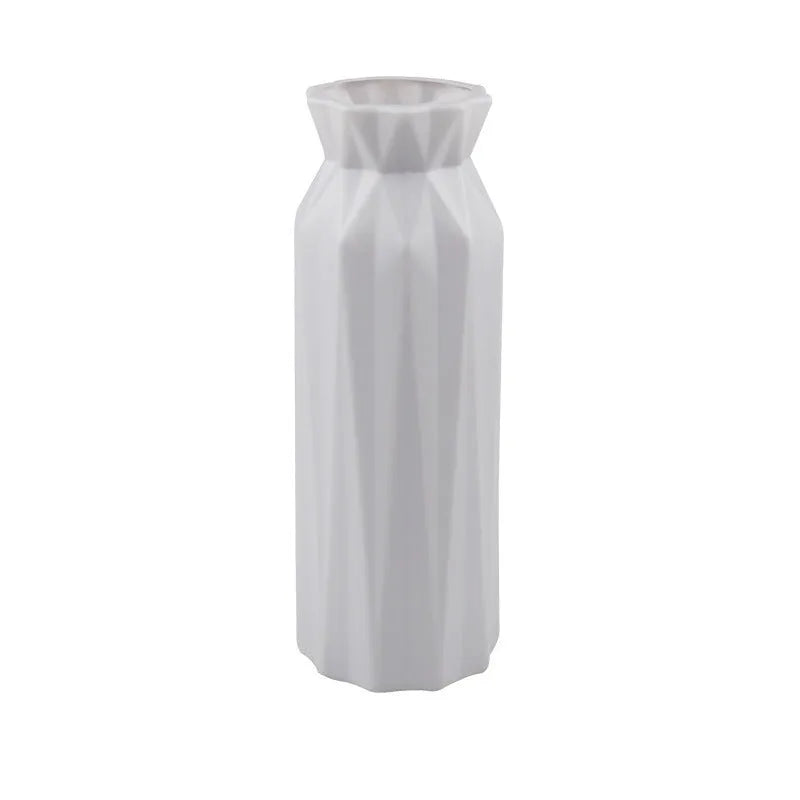 PE plastic injection-moulded melamine vase in green colour with 7.2cm bottom diameter