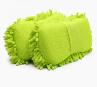 Silvery green car wash sponge showing microfiber chenille texture and 14x25cm dimensions