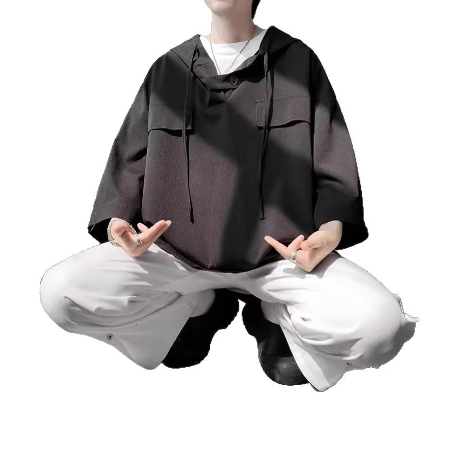 Men's hooded short sleeve t-shirt in loose fit polyester fabric