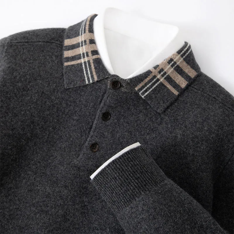 Men's loose-fit cashmere knitted pullover in coffee, with lapel collar and long sleeves, front view.