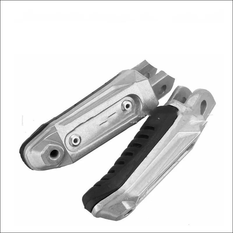 Black aluminium alloy motorcycle footpegs set for Suzuki Hayabusa, V-Strom, and GSX models.