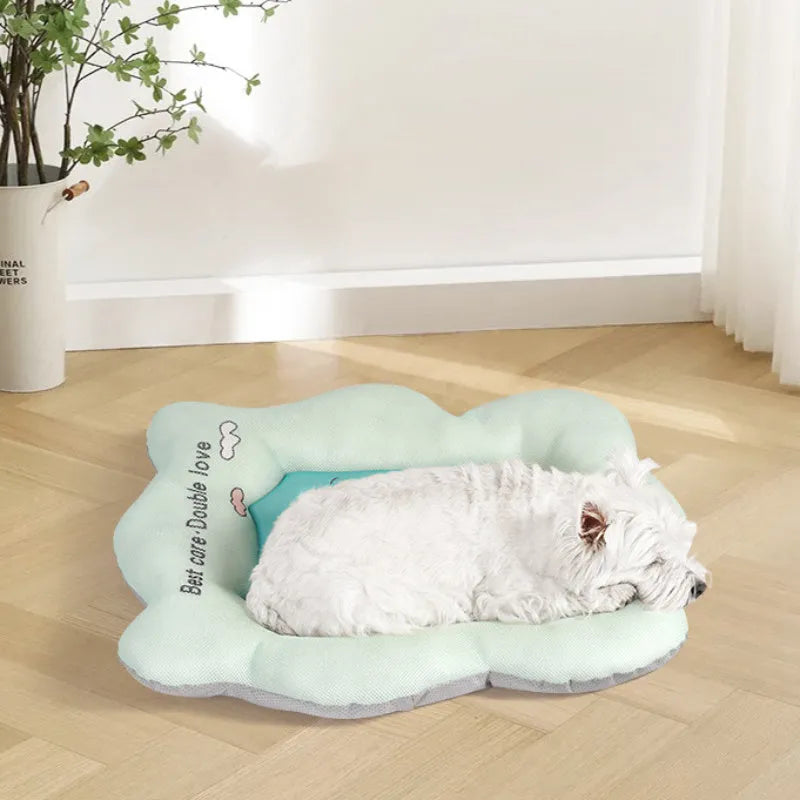Green ice silk pet cooling mat for dogs and cats, shown with size label XL 85.75cm.