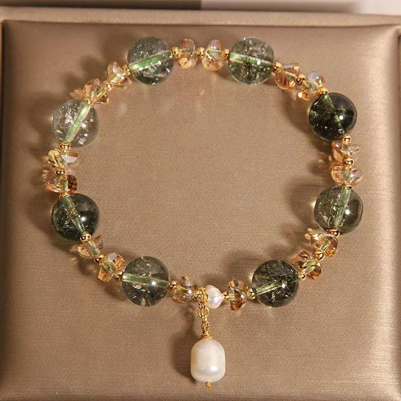 Natural chorite crystal bracelet for women with green phantom quartz and pearl accents in Japanese-Korean style