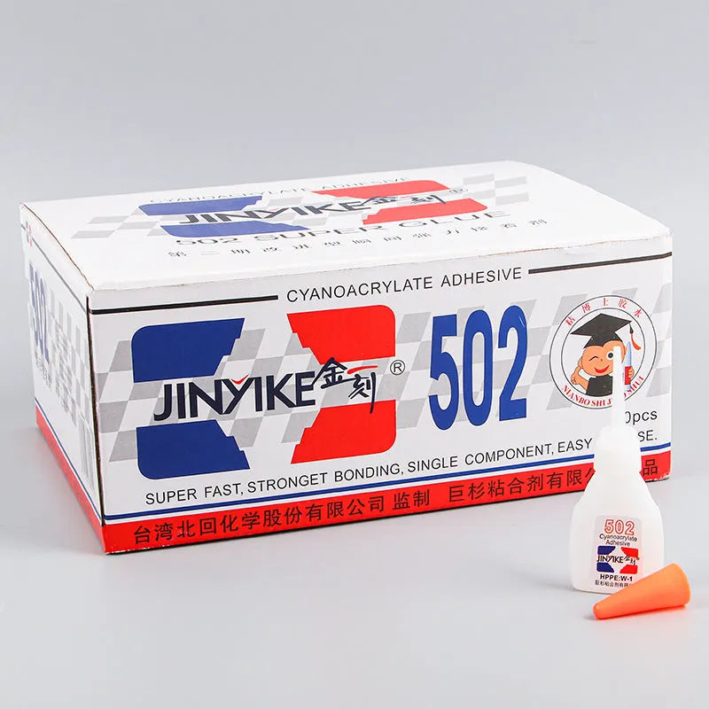 Specialised instant strong adhesive glue for shoe repairs in 3g and 8g sizes.