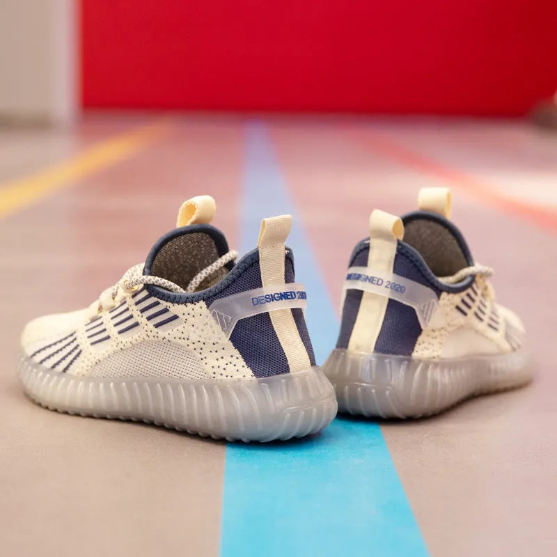 Men's white low-top platform sneakers with breathable fabric upper and round toe.