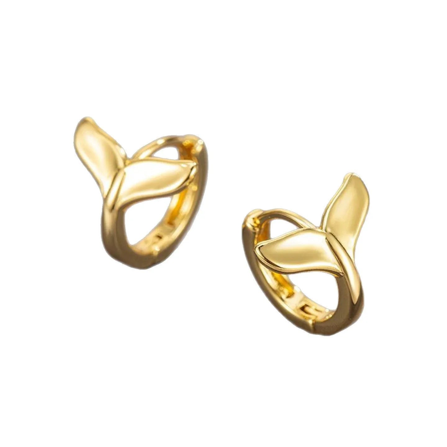 Women's fishtail design earrings in electroplated white gold or yellow gold colours
