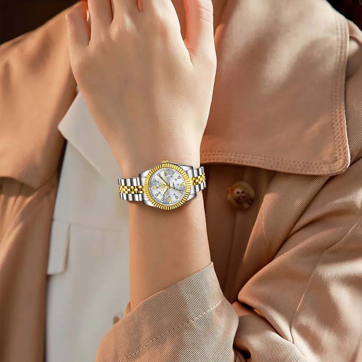 Waterproof quartz watch for couples in gold or silver colour options with a 10mm case.