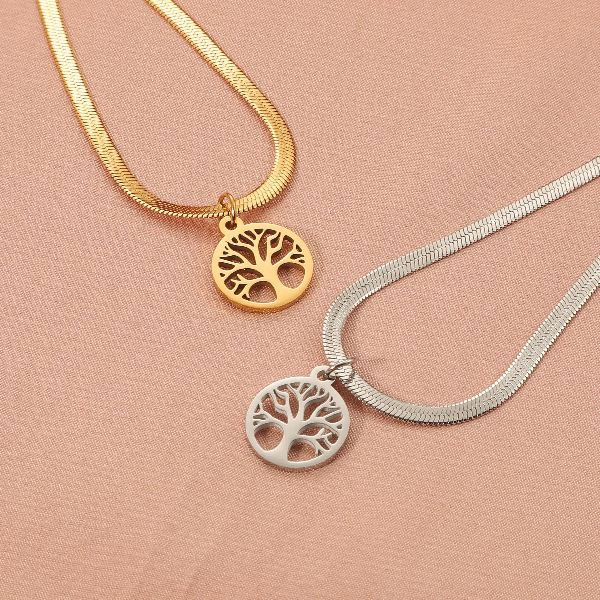 Adjustable tree pendant necklace with snake bones chain in gold or steel finish