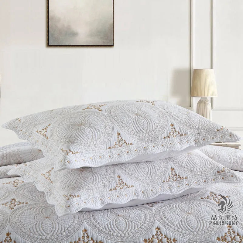European-style embroidered cotton bed cover set for 1.8 metre beds with matching pillowcases