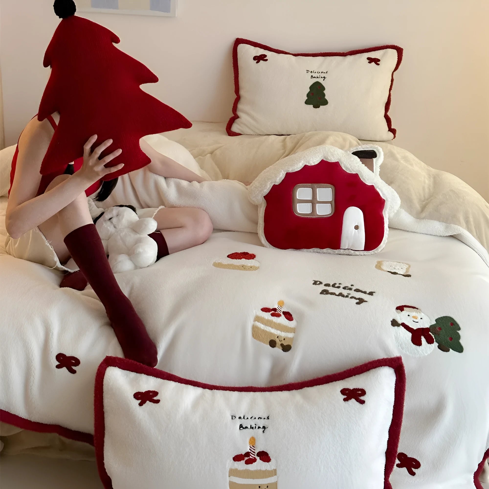 Cartoon Christmas four-piece bedding set with Xuefu Milk Pastry pattern on polyester fabric