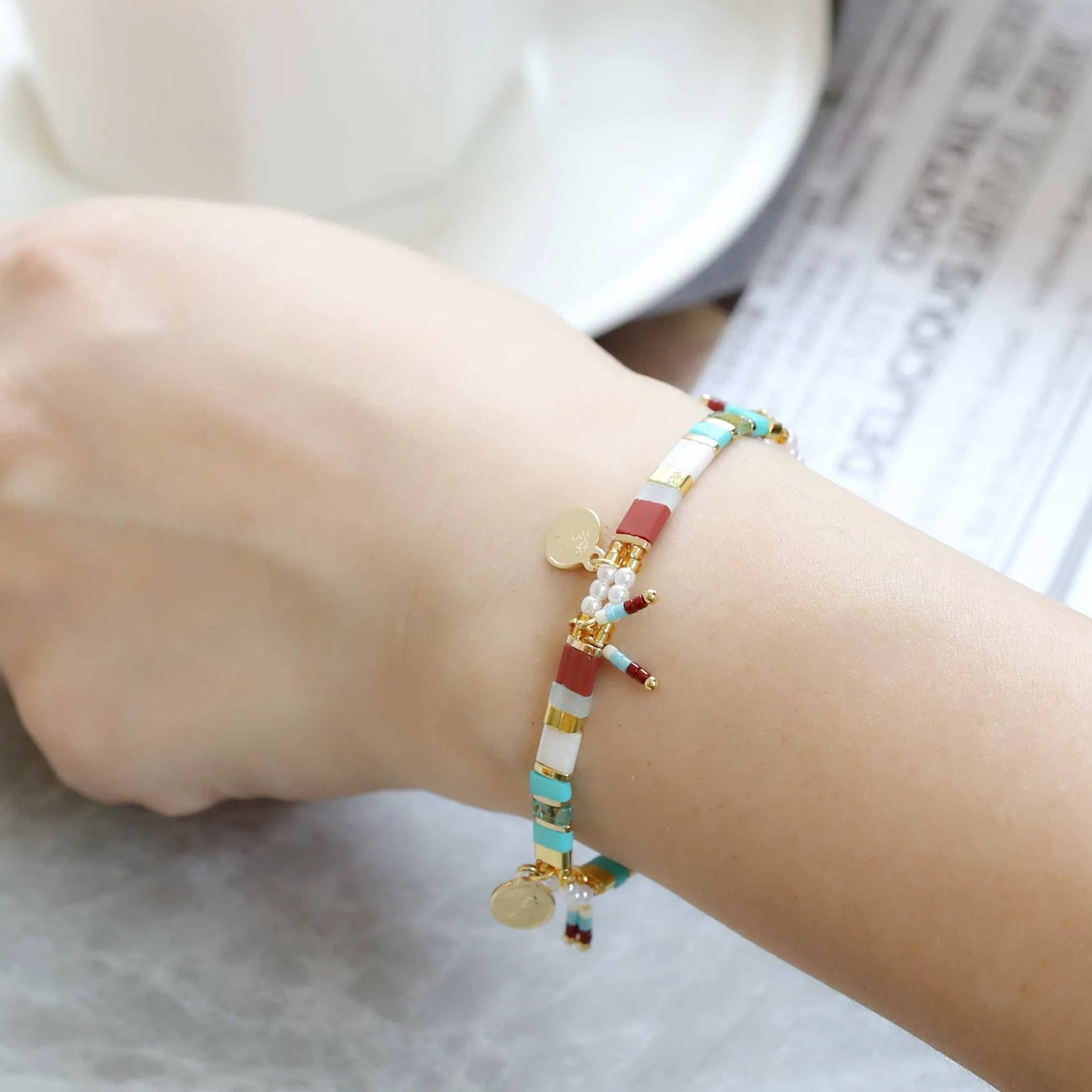 Women's handmade glass pearl beaded bracelet in original design with imitation pearl materials