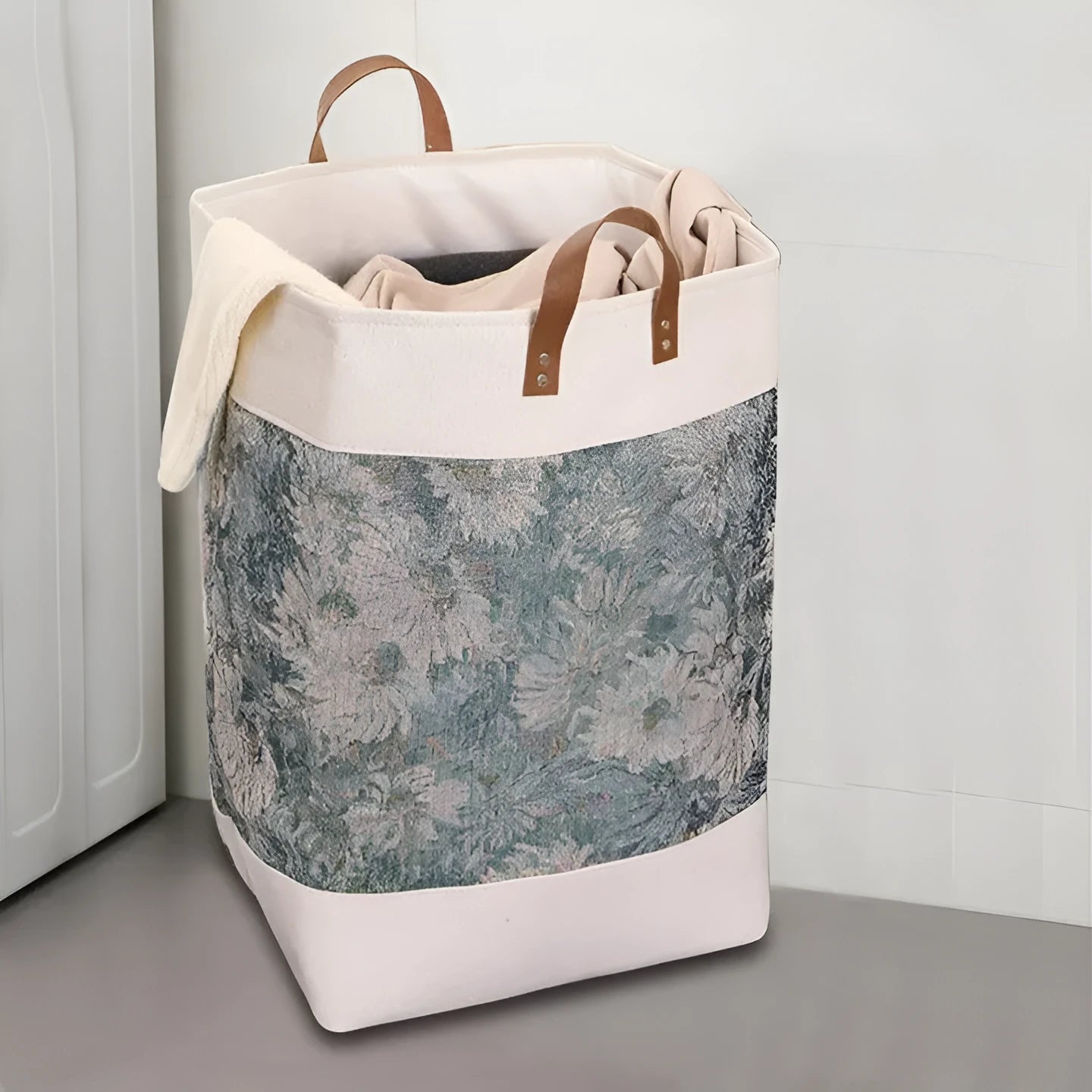Fabric storage bag measuring 35x35x55cm in colourful bear pattern for clothes and quilt organisation.