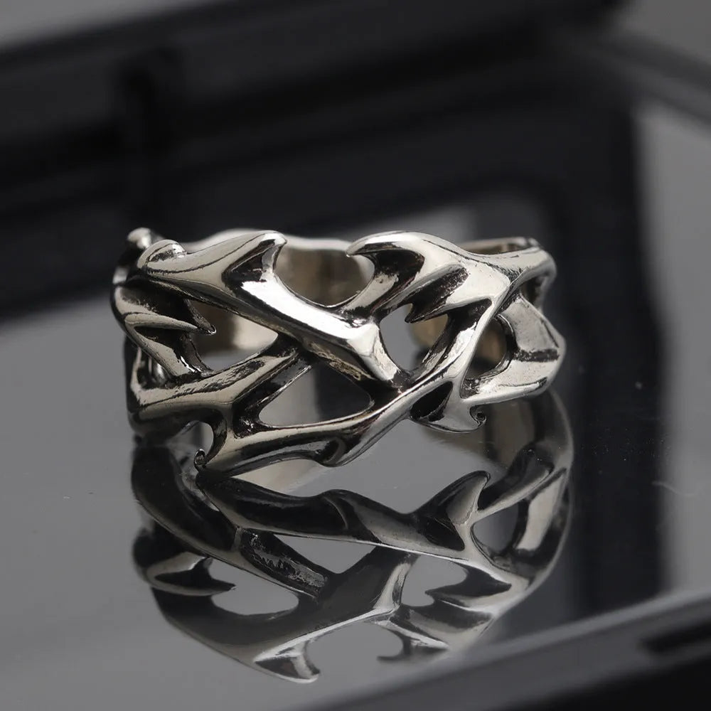 Adjustable copper ring with geometric thorn flower design in J2150 thorns colour