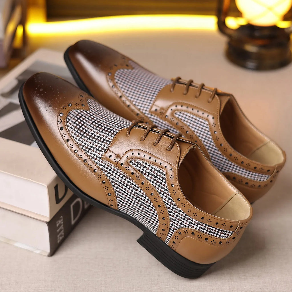 Men's black houndstooth plaid casual shoes with lace-up front and rubber sole.