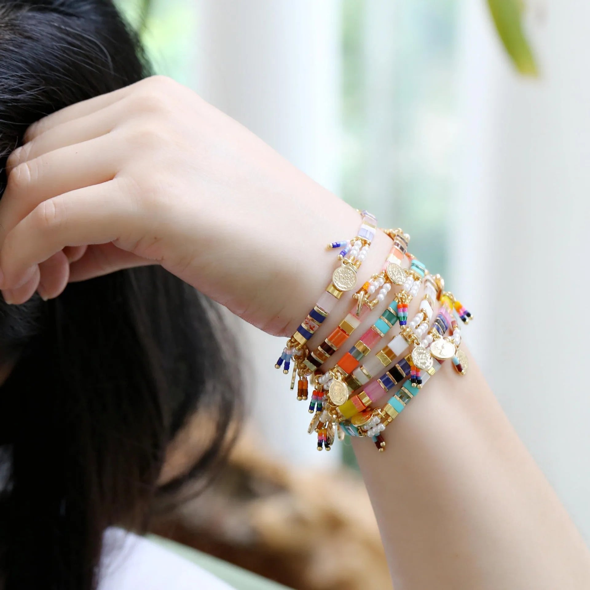 Women's handmade glass pearl beaded bracelet in original design with imitation pearl materials