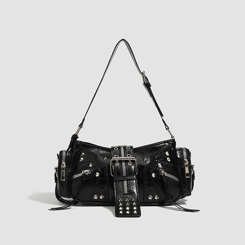 Black retro dumpling-shaped handbag with oil wax leather and multiple internal compartments