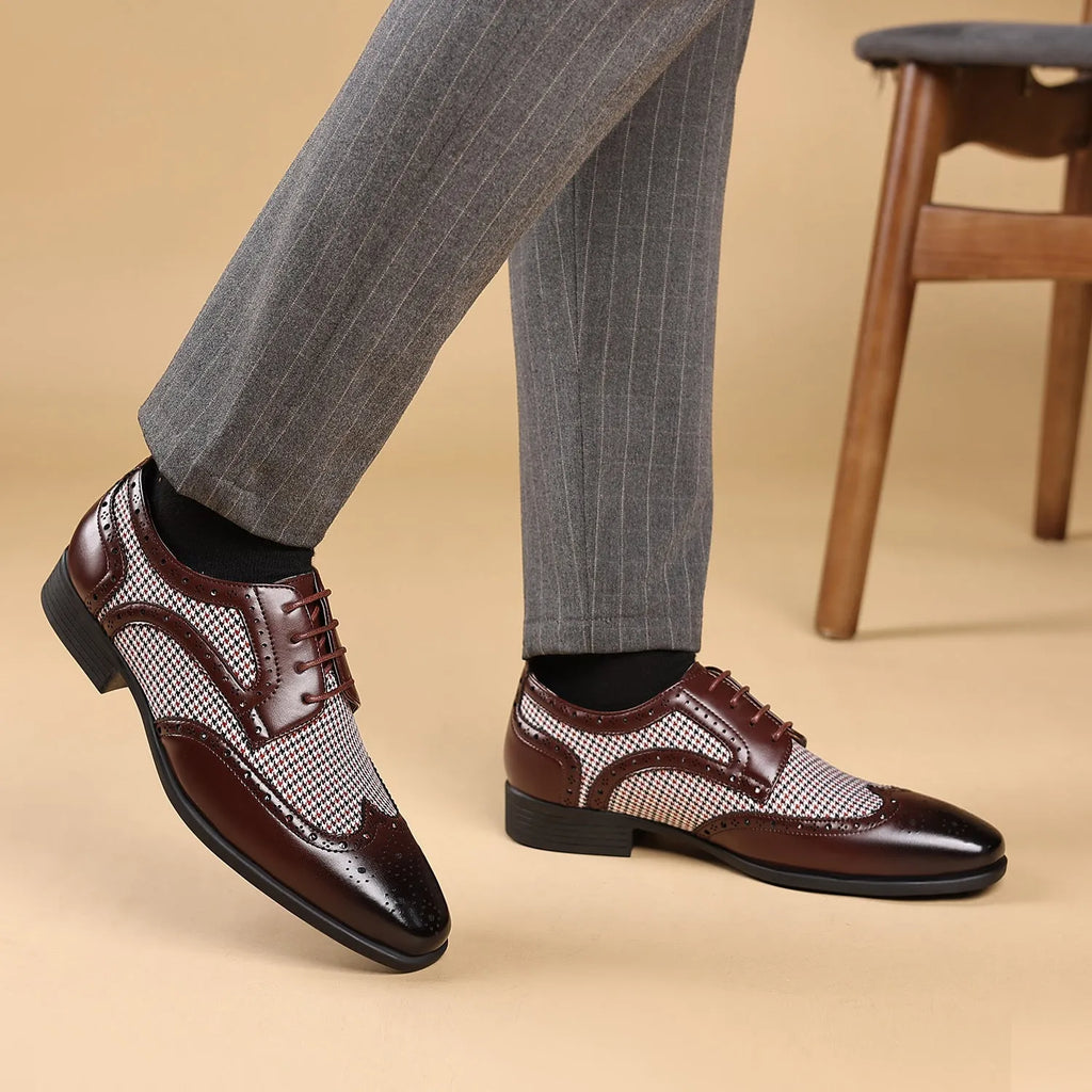 Men's black houndstooth plaid casual shoes with lace-up front and rubber sole.