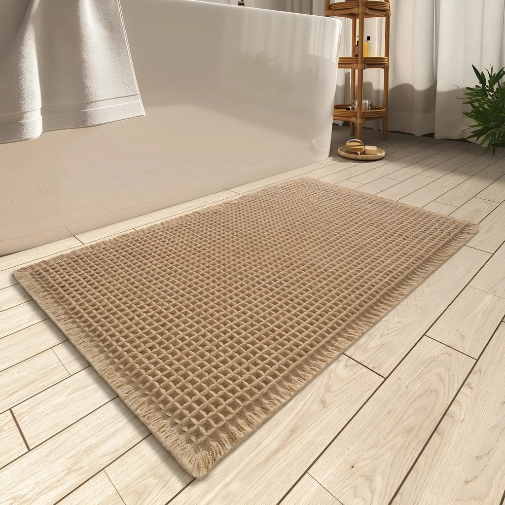 Absorbent non-slip bathroom carpet with checkered pattern in a neutral colour