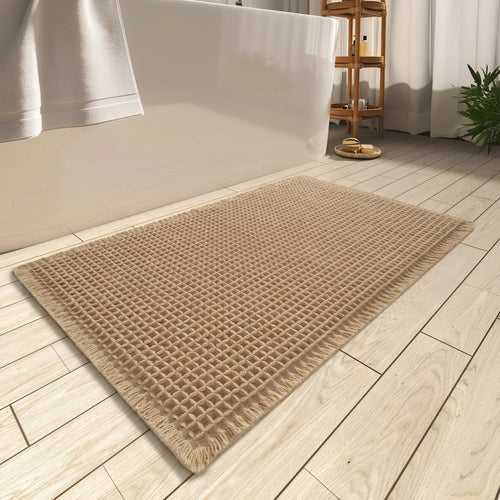 Absorbent non-slip bathroom carpet with checkered pattern in a neutral colour