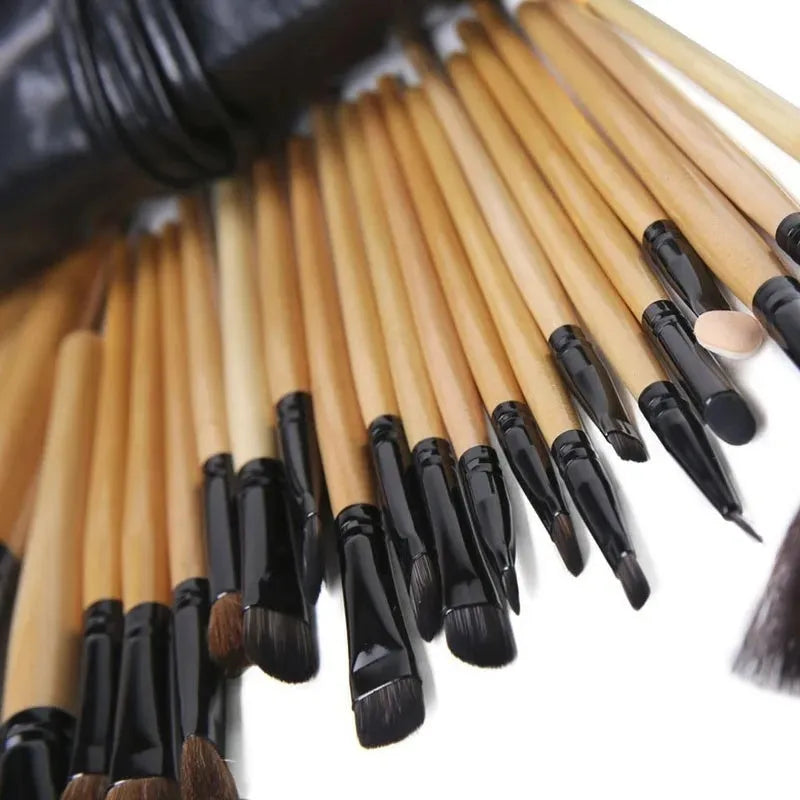 24 professional makeup brushes with wooden handles in a PU gift bag