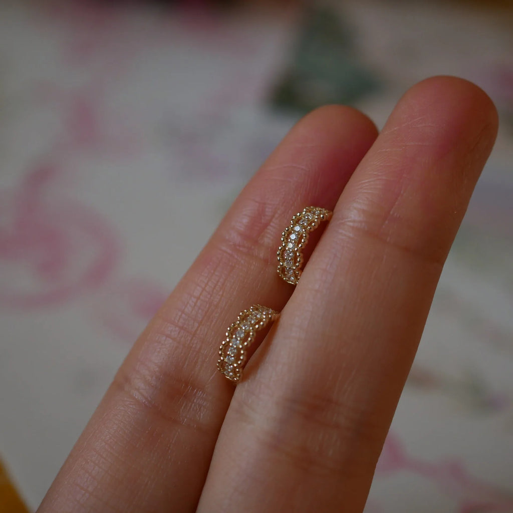 925 silver clip earrings in gold or platinum colour with small ear bone stud design