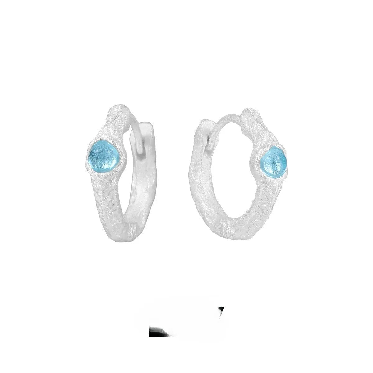 925 sterling silver geometric ear clip with burnt silver electroplated finish