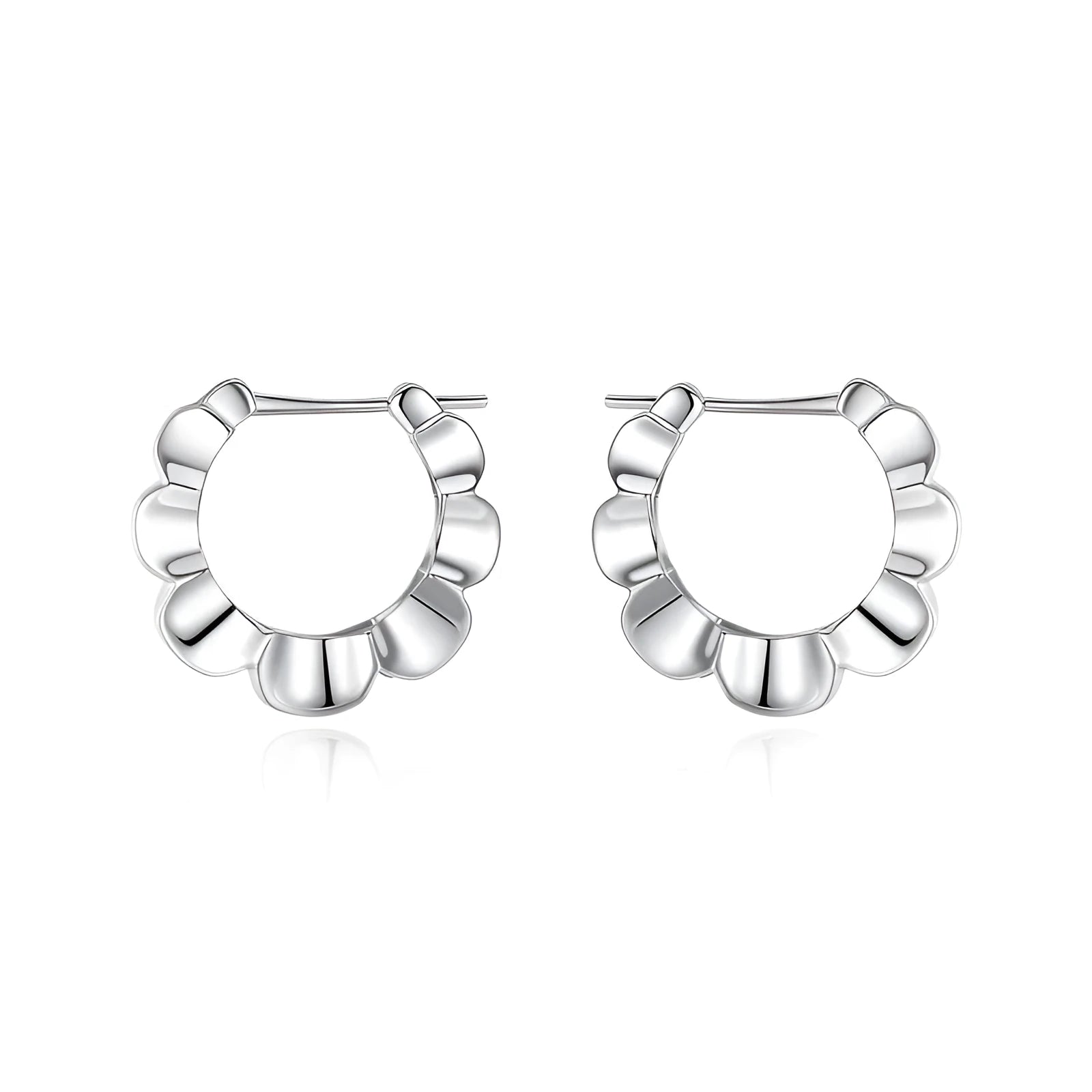 Pair of sterling silver geometric round earrings with electroplated retro style