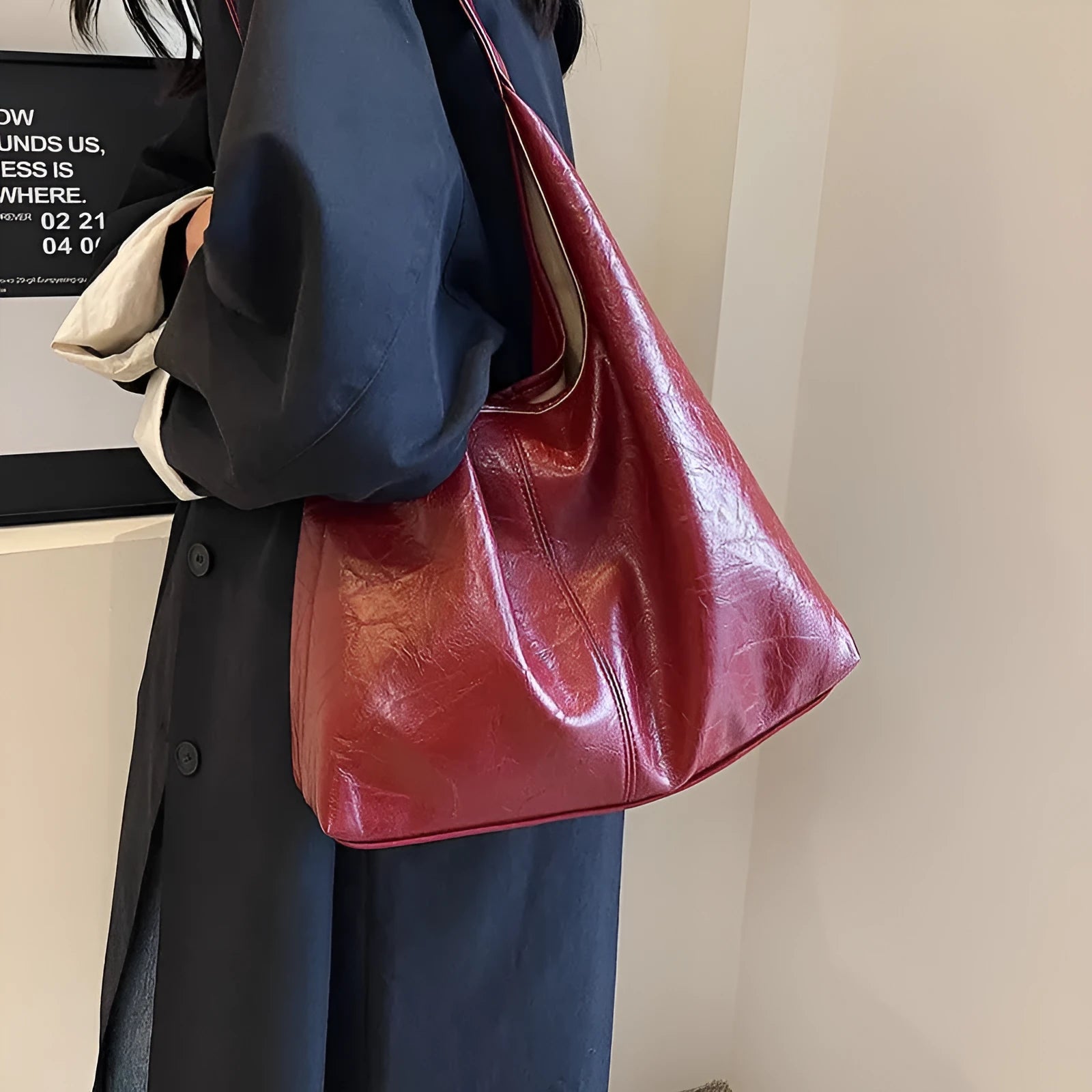 Casual soft leather shoulder bag in street trend style with large capacity and multiple colour options