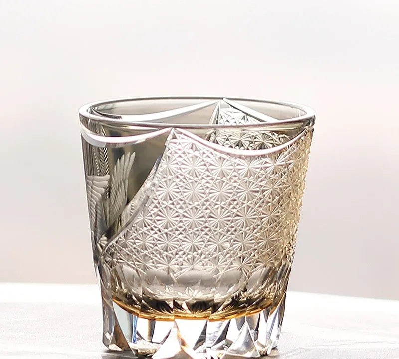 Japanese-style hand-carved crystal glass whiskey cup with wooden box in retro luxury design