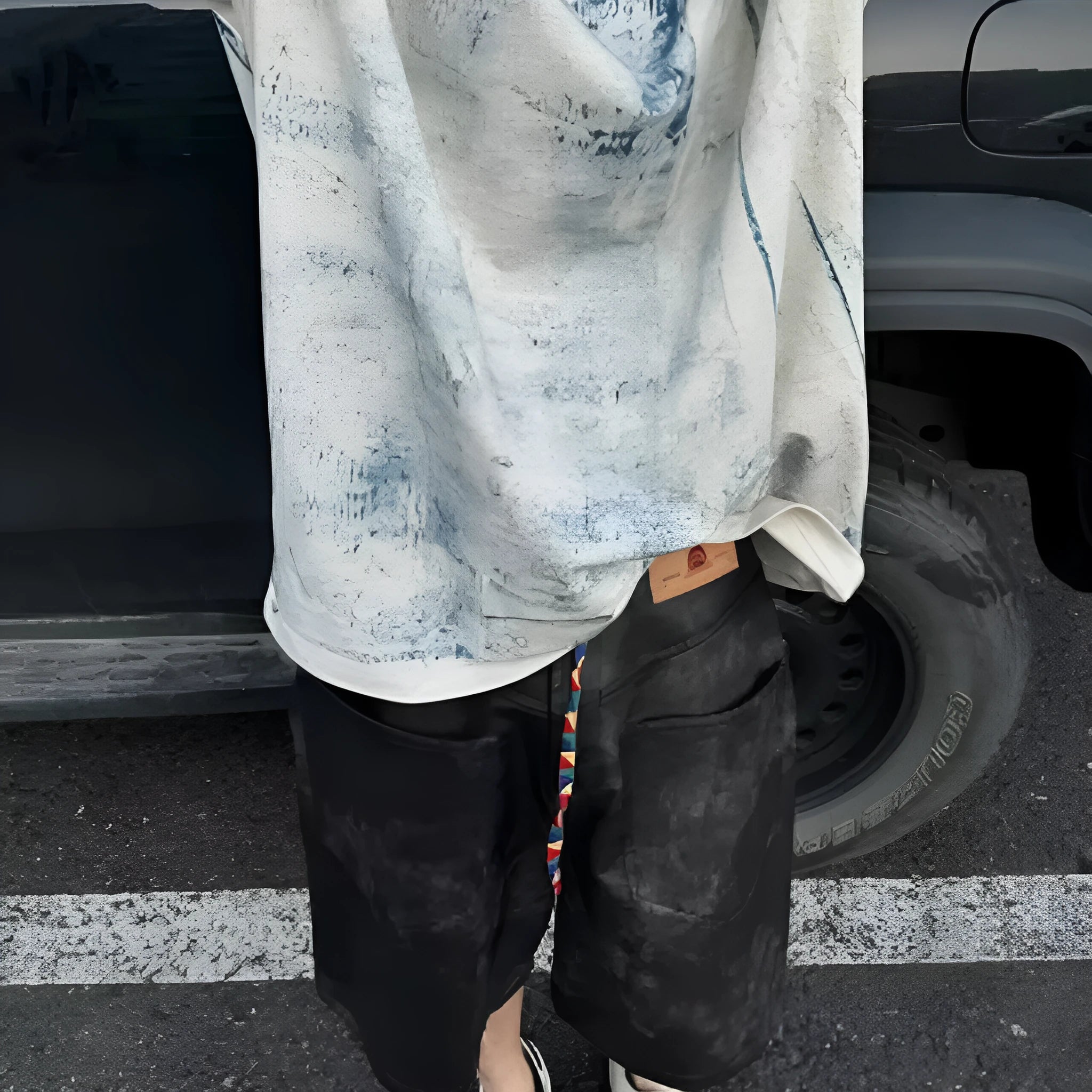 Korean style loose fit t-shirt with aging dirty printing design in solid colour