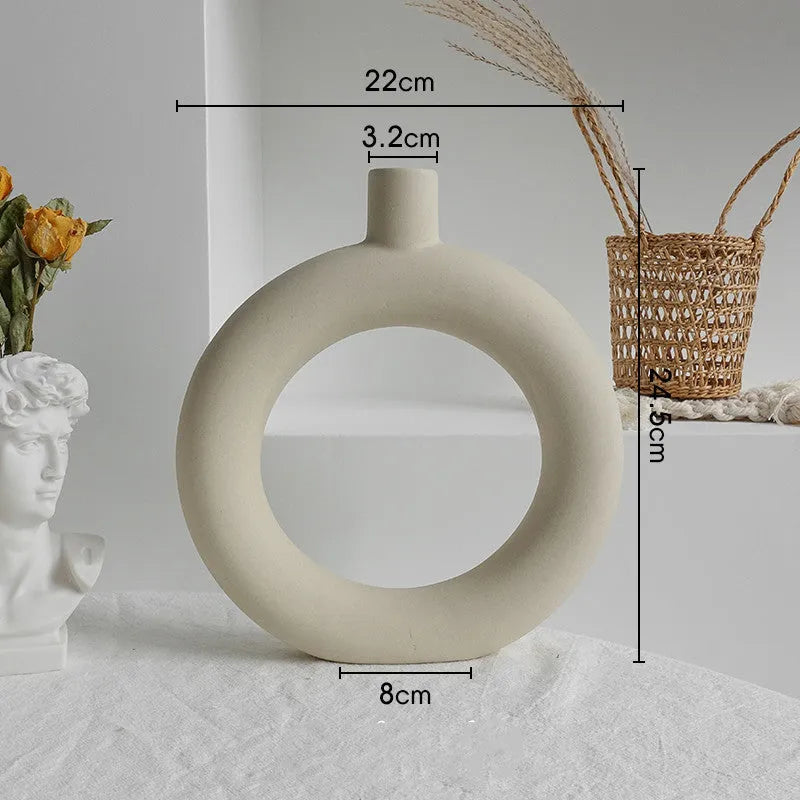 Matte ceramic dry flower vase with textured surface in Nordic style