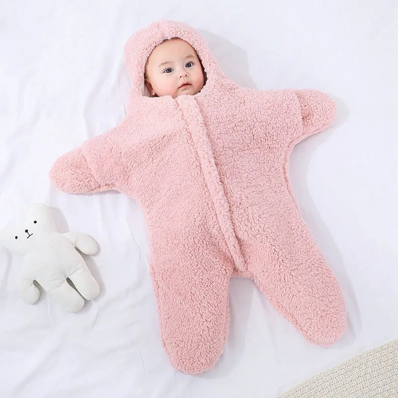 Baby starfish lamb velvet sleeping bag in pink colour with hood and zip opening