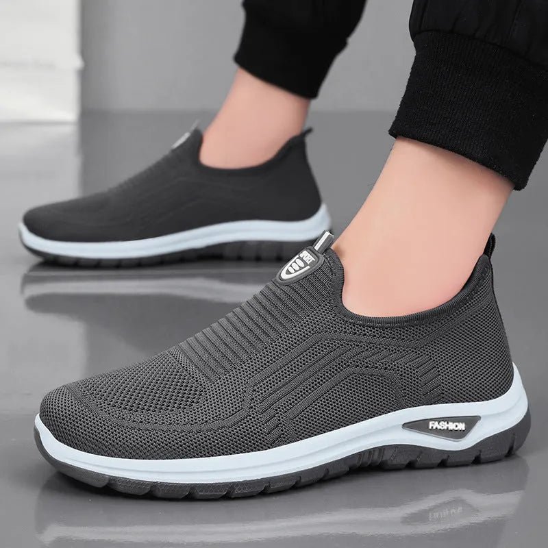 Men's black and grey breathable casual shoes with mesh lining and round toe