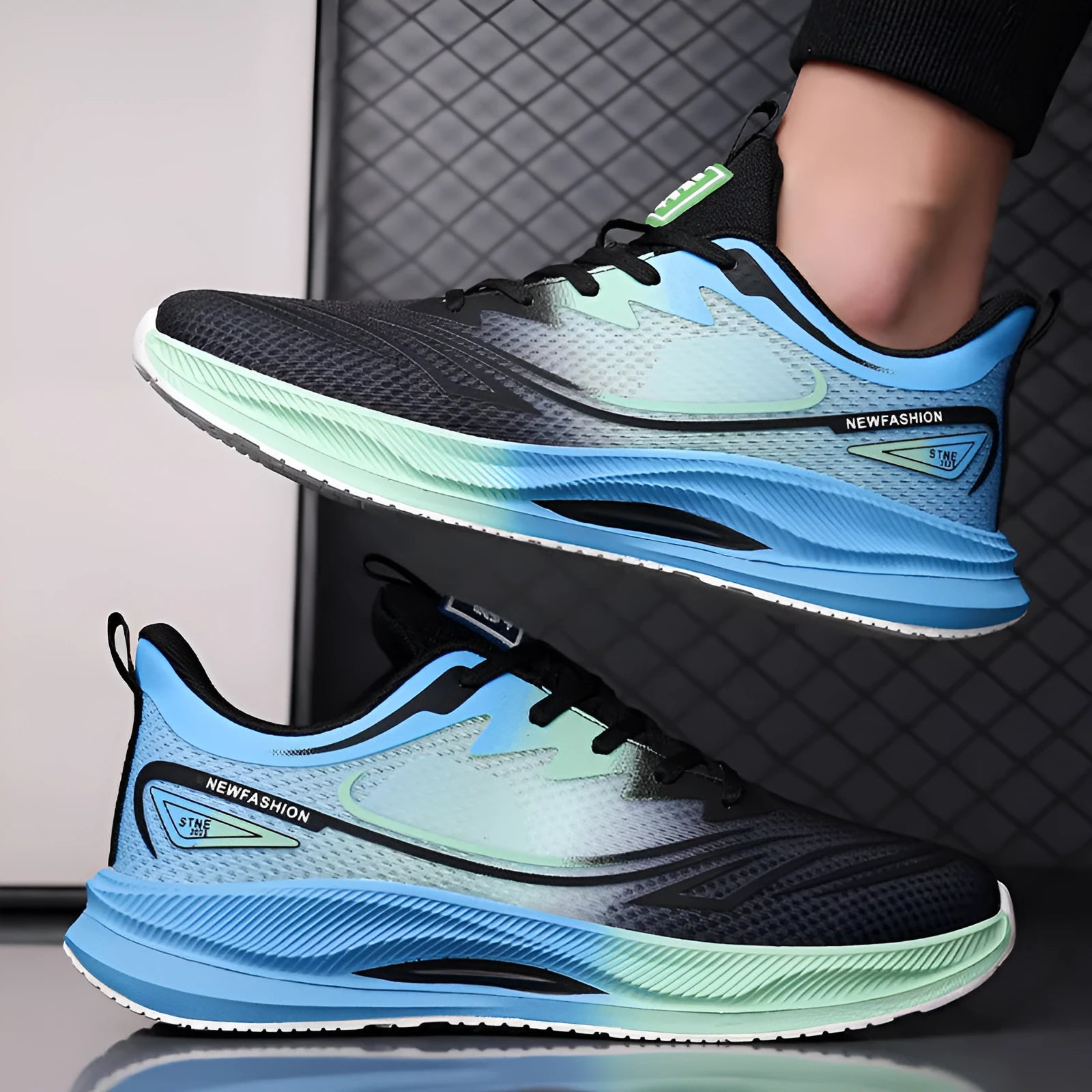 Men's low-top casual shoes in grey green with woven mesh upper and rubber sole