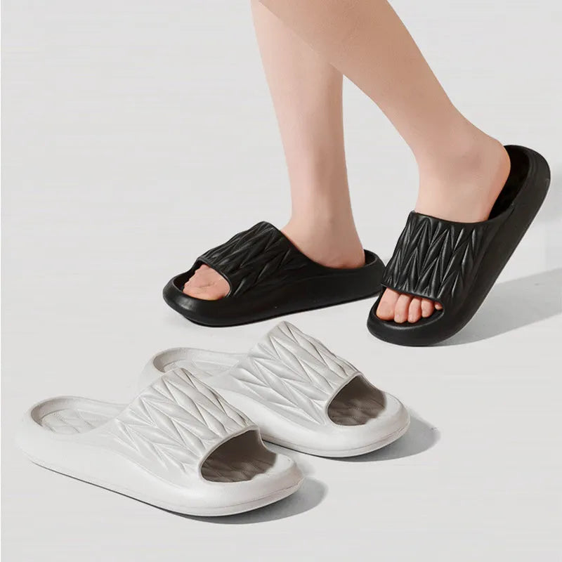 Leaf texture design EVA slippers for men and women in various colours on a non-slip sole.