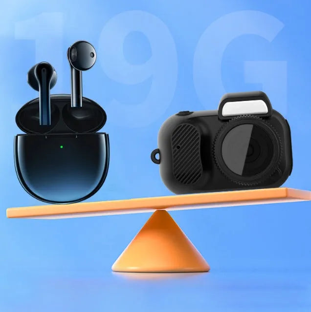 Black Y3000 HD outdoor sports camera with small display screen on compact body.