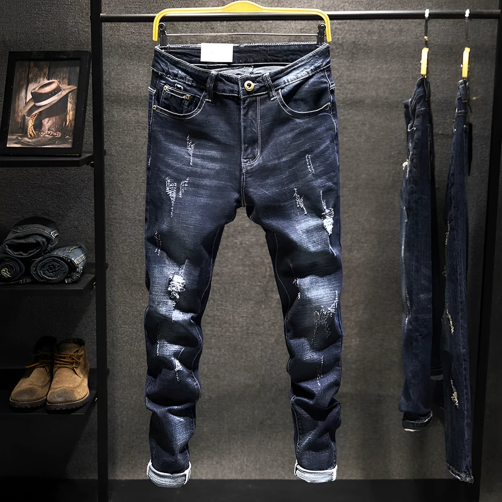 Men's slim-fitting skinny jeans in dark blue denim with micro elastic construction