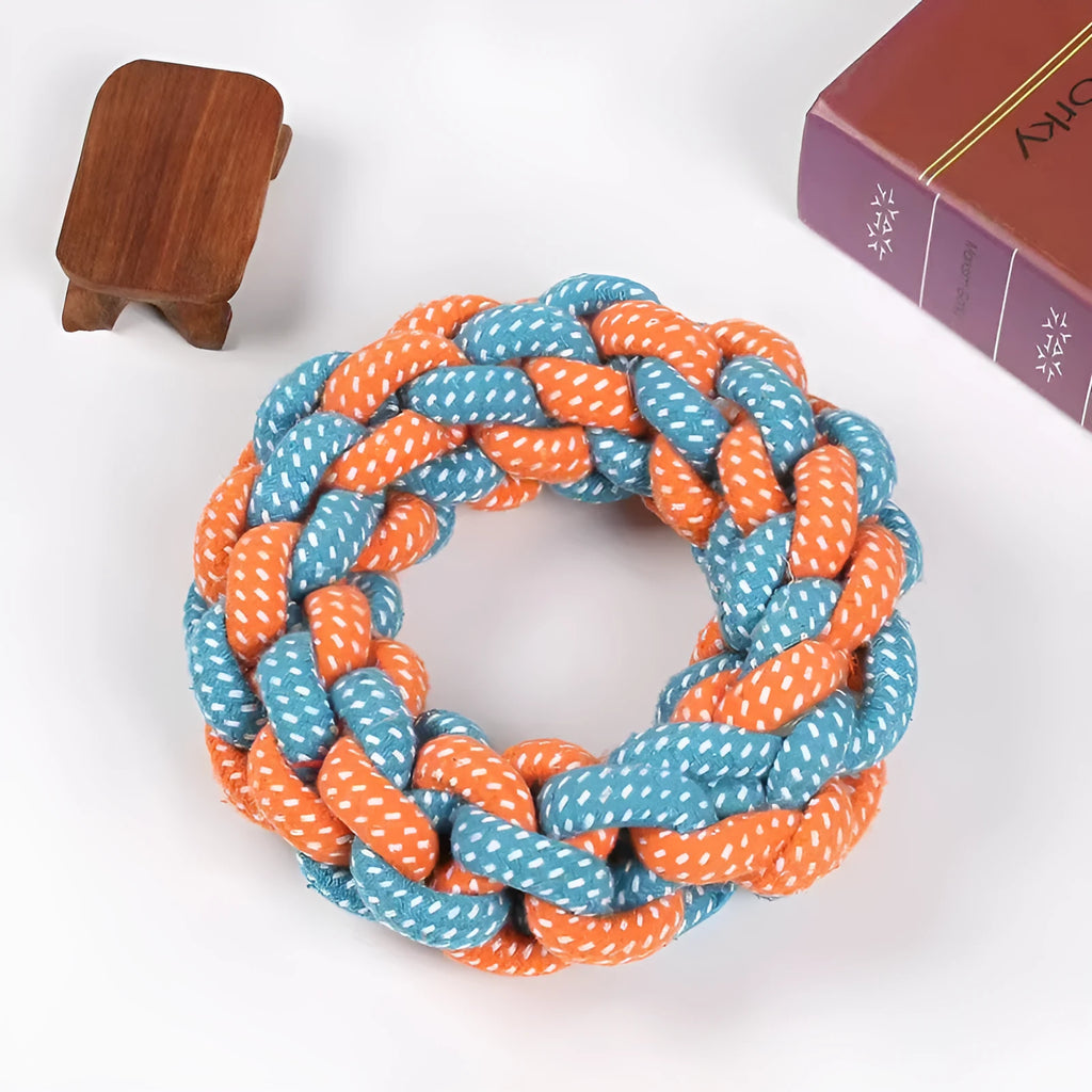 Braided cotton ring dog chew toy measuring 18 cm for dental cleaning and play