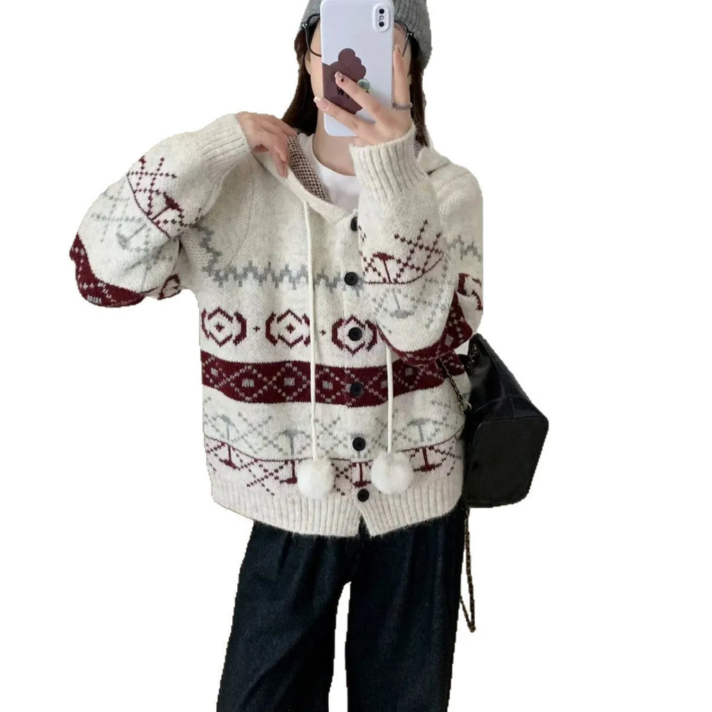 Geometric pattern brocade sweater coat for plus size women in loose fit.