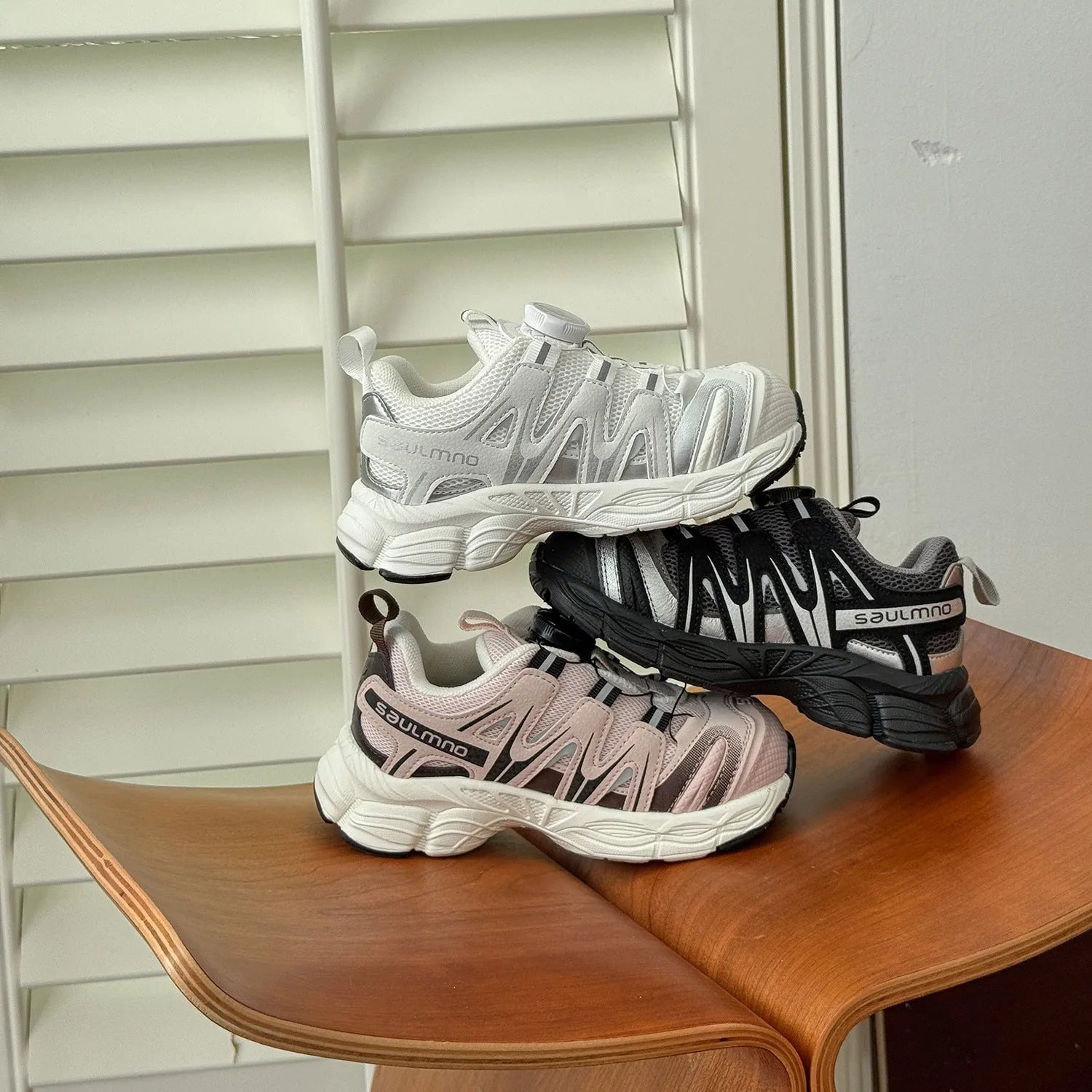 Lightweight casual shoes in black, beige, or pink with a breathable PU leather mesh upper.