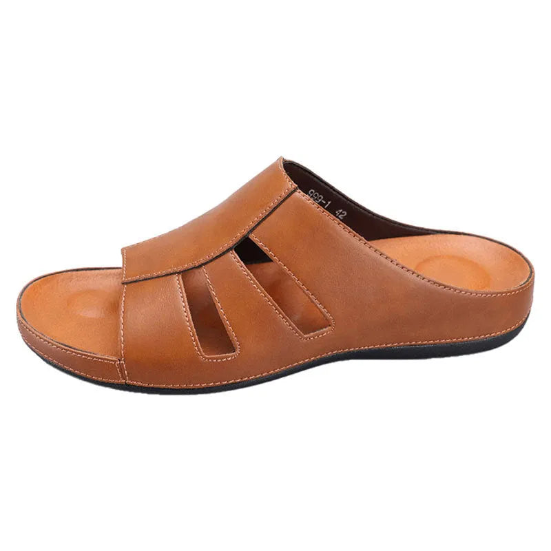 Men's outdoor beach flip flops in khaki colour with PU leather upper on sand
