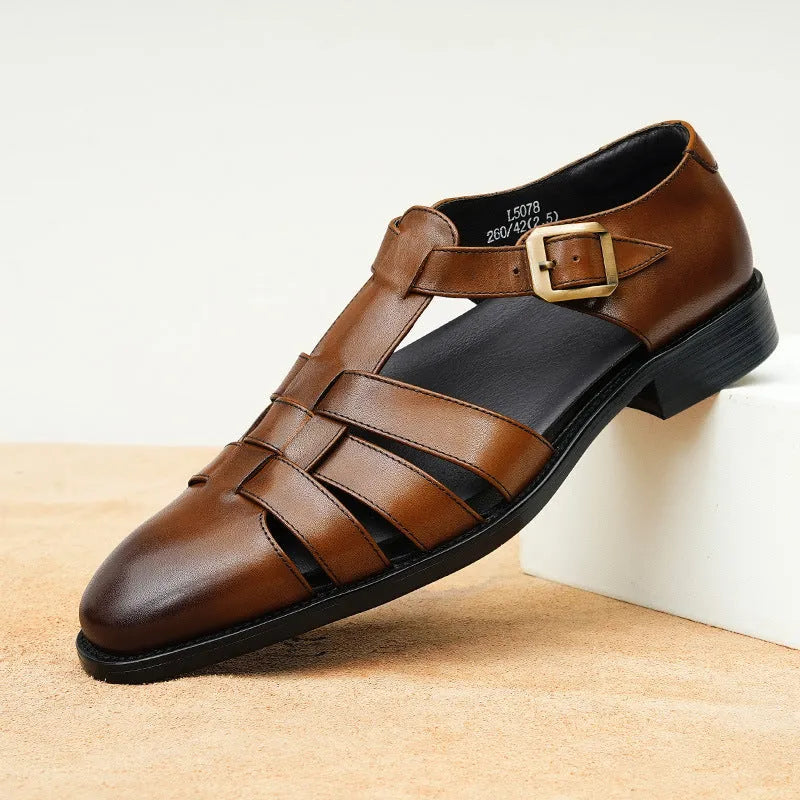 Men's genuine leather retro sandals in brown with a breathable pigskin lining and rubber sole.