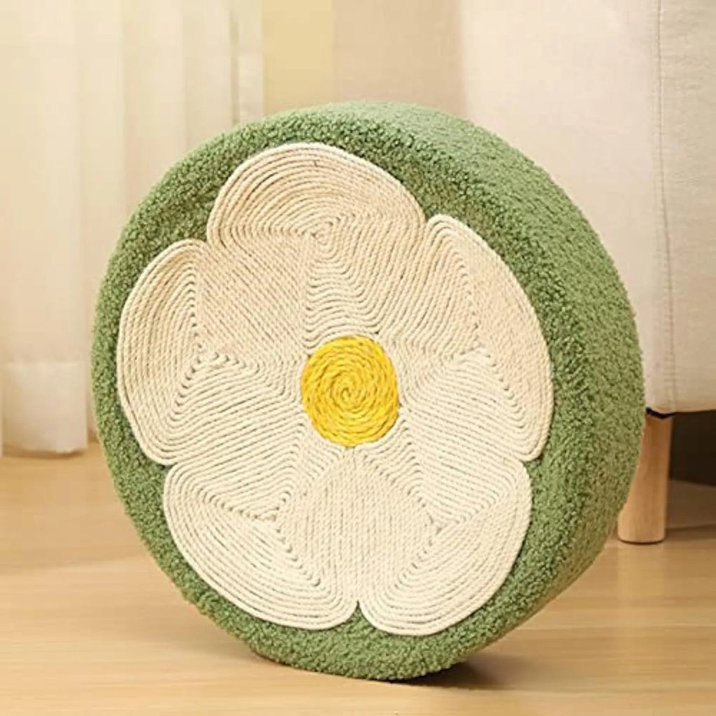 Green round sisal cat scratcher bowl bed with 39cm diameter.